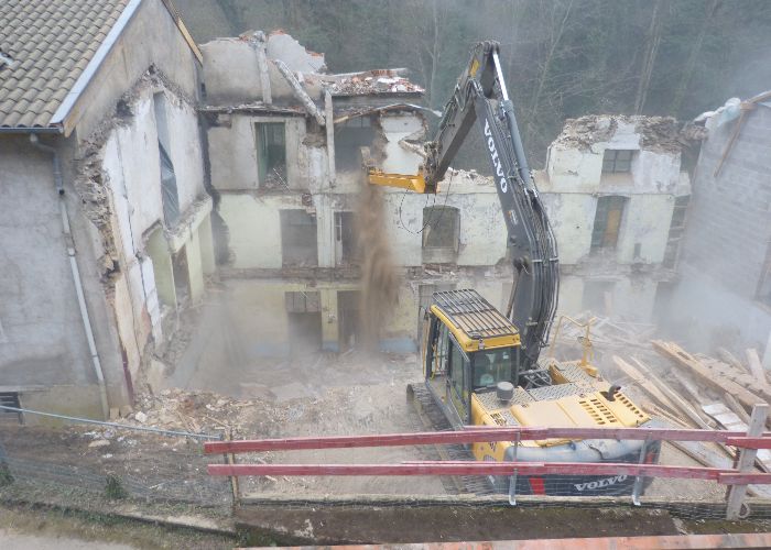 Démolition La terrasse sur Dorlay Loire 42